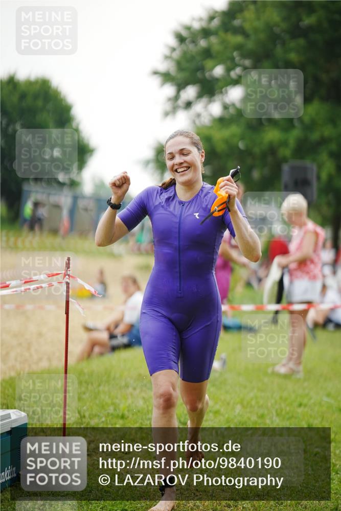 21.06.2026 - 29. Vierlanden-Triathlon LAZAROV Photography http://msf.ph/oto/9840190 21.06.2026 09:23:36 Schwimmen 270 meine-sportfotos.de