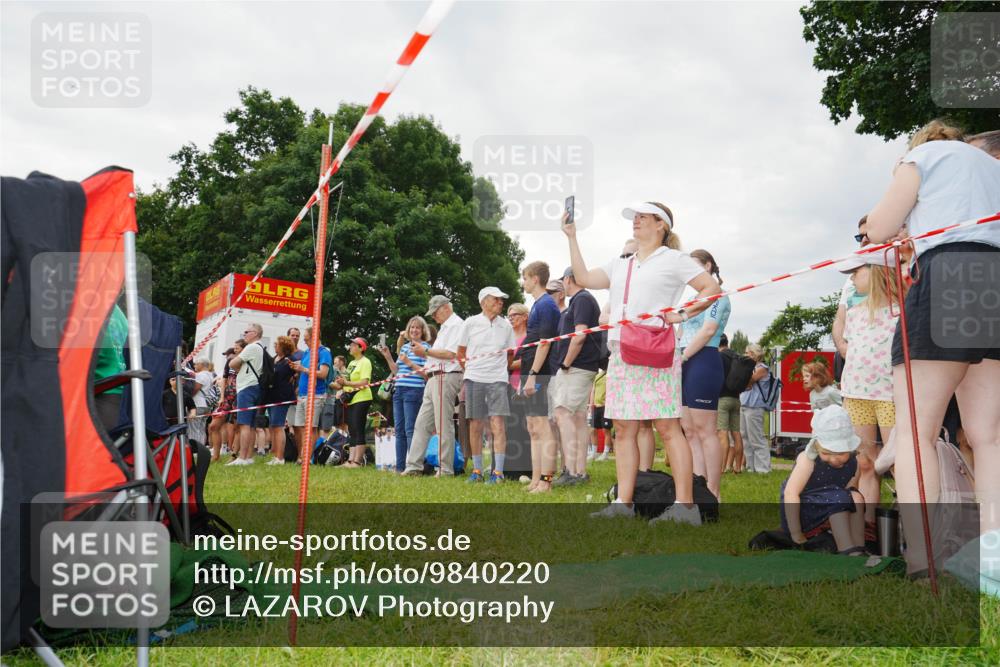 21.06.2026 - 29. Vierlanden-Triathlon LAZAROV Photography http://msf.ph/oto/9840220 21.06.2026 09:51:45 Schwimmen  meine-sportfotos.de