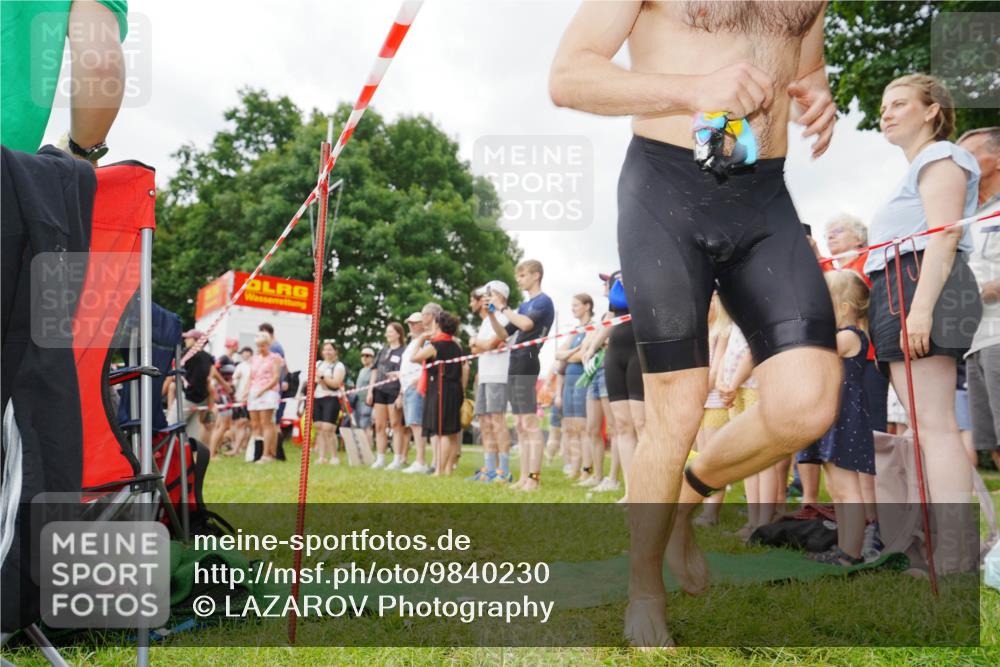 21.06.2026 - 29. Vierlanden-Triathlon LAZAROV Photography http://msf.ph/oto/9840230 21.06.2026 09:56:50 Schwimmen 361, 365 meine-sportfotos.de