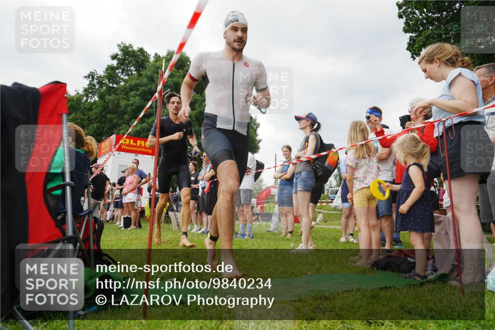 21.06.2026 - 29. Vierlanden-Triathlon LAZAROV Photography http://msf.ph/oto/9840234 21.06.2026 09:57:09 Schwimmen 312, 352, 363 meine-sportfotos.de