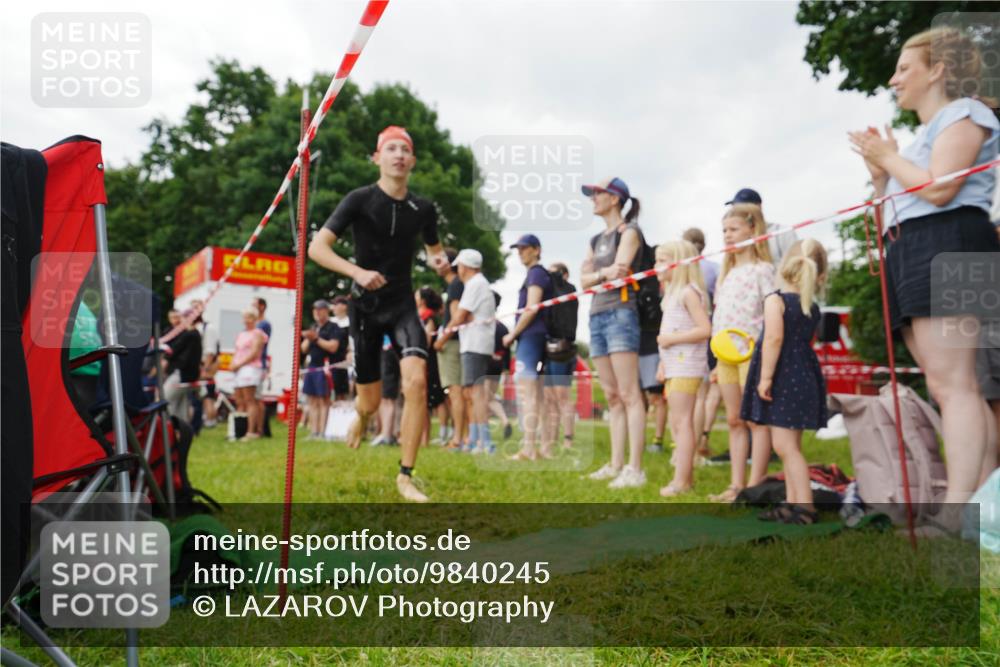21.06.2026 - 29. Vierlanden-Triathlon LAZAROV Photography http://msf.ph/oto/9840245 21.06.2026 09:58:57 Schwimmen 309, 359, 371 meine-sportfotos.de