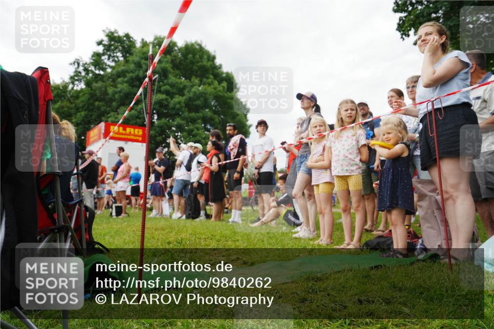 21.06.2026 - 29. Vierlanden-Triathlon LAZAROV Photography http://msf.ph/oto/9840262 21.06.2026 10:03:00 Schwimmen 430 meine-sportfotos.de