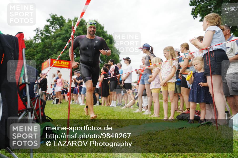 21.06.2026 - 29. Vierlanden-Triathlon LAZAROV Photography http://msf.ph/oto/9840267 21.06.2026 10:04:15 Schwimmen 420, 454 meine-sportfotos.de