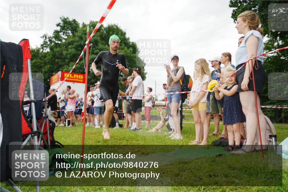 21.06.2026 - 29. Vierlanden-Triathlon LAZAROV Photography http://msf.ph/oto/9840276 21.06.2026 10:05:14 Schwimmen 431 meine-sportfotos.de