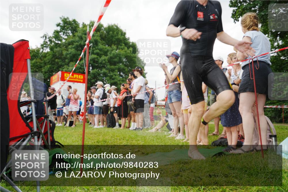 21.06.2026 - 29. Vierlanden-Triathlon LAZAROV Photography http://msf.ph/oto/9840283 21.06.2026 10:05:45 Schwimmen 395, 414, 429, 448 meine-sportfotos.de
