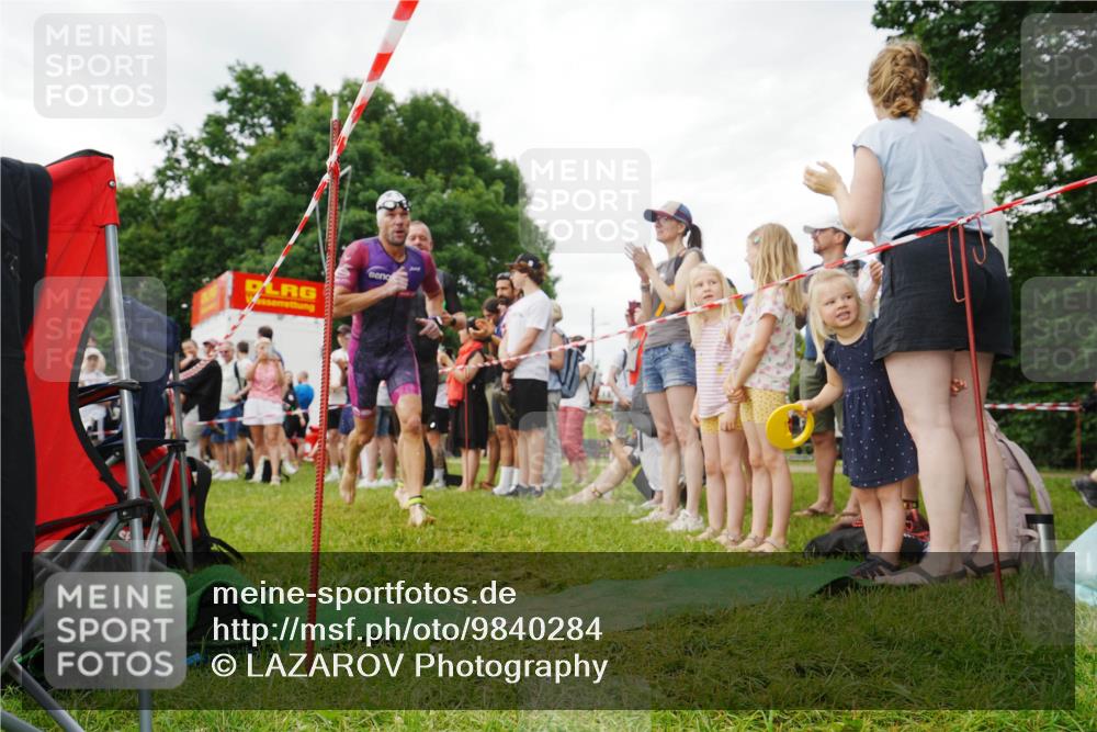21.06.2026 - 29. Vierlanden-Triathlon LAZAROV Photography http://msf.ph/oto/9840284 21.06.2026 10:05:47 Schwimmen 395, 414, 429, 448 meine-sportfotos.de