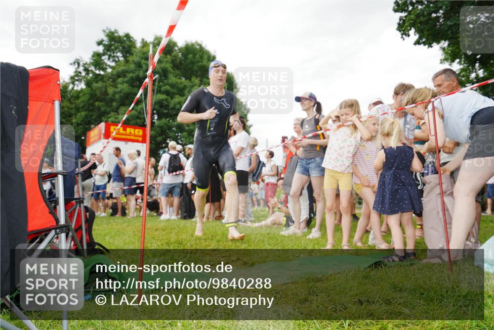 21.06.2026 - 29. Vierlanden-Triathlon LAZAROV Photography http://msf.ph/oto/9840288 21.06.2026 10:06:15 Schwimmen 464 meine-sportfotos.de