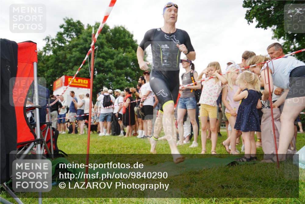 21.06.2026 - 29. Vierlanden-Triathlon LAZAROV Photography http://msf.ph/oto/9840290 21.06.2026 10:06:16 Schwimmen 464 meine-sportfotos.de