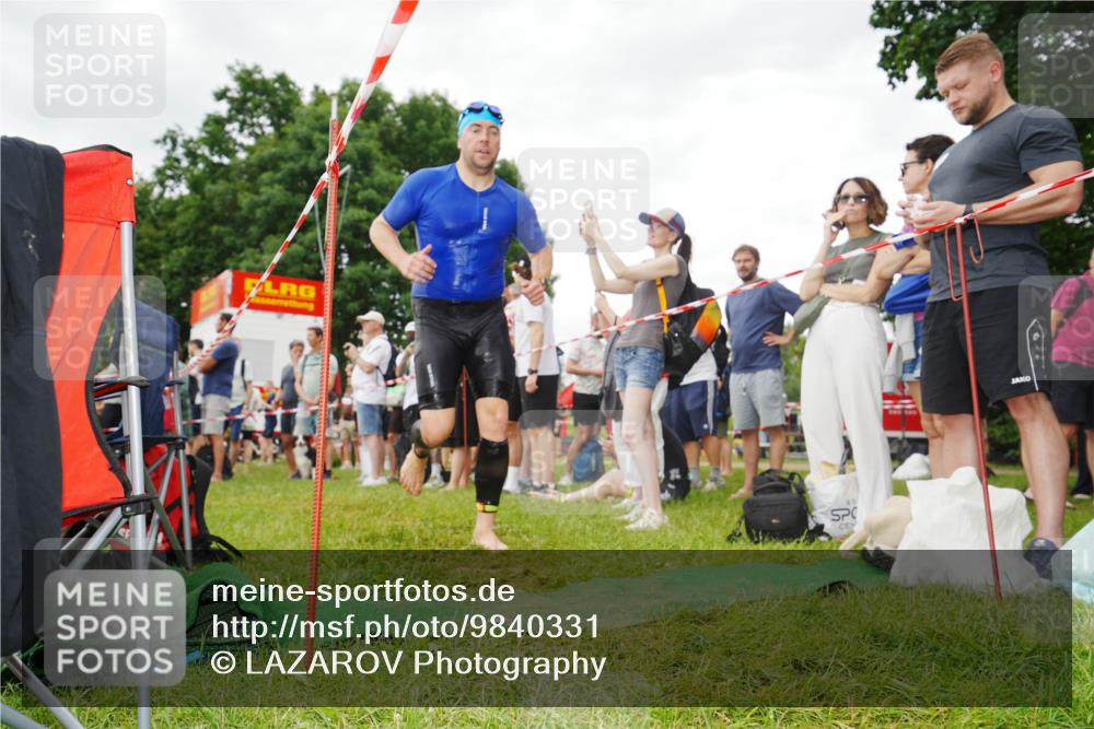 21.06.2026 - 29. Vierlanden-Triathlon LAZAROV Photography http://msf.ph/oto/9840331 21.06.2026 10:08:03 Schwimmen 449, 471 meine-sportfotos.de