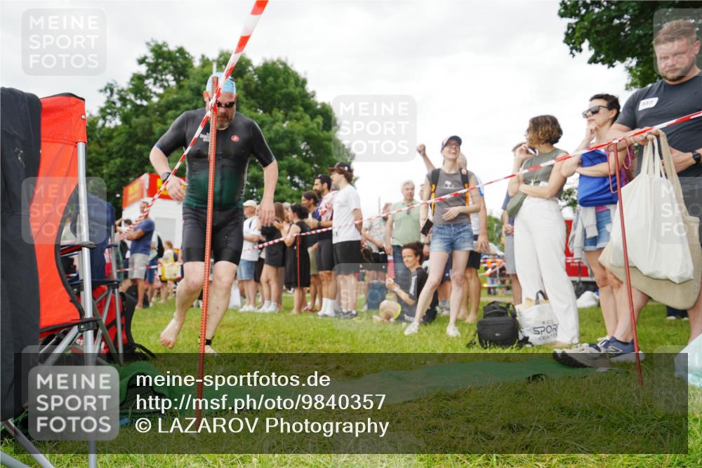 21.06.2026 - 29. Vierlanden-Triathlon LAZAROV Photography http://msf.ph/oto/9840357 21.06.2026 10:08:36 Schwimmen 403, 432, 446, 476, 477, 1356 meine-sportfotos.de