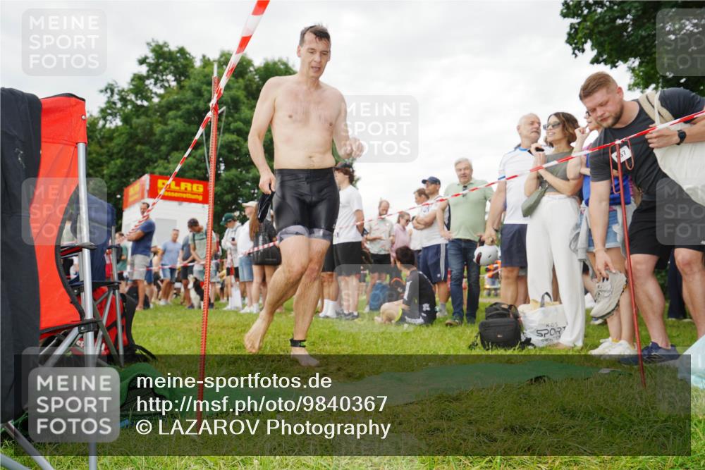 21.06.2026 - 29. Vierlanden-Triathlon LAZAROV Photography http://msf.ph/oto/9840367 21.06.2026 10:08:43 Schwimmen 403, 418, 422, 432, 1356 meine-sportfotos.de
