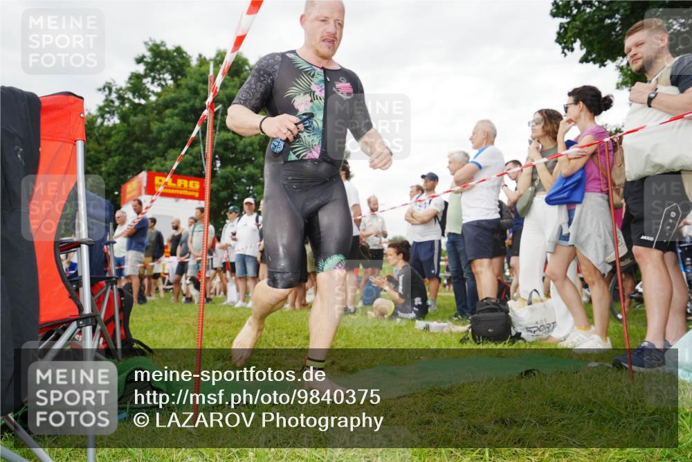 21.06.2026 - 29. Vierlanden-Triathlon LAZAROV Photography http://msf.ph/oto/9840375 21.06.2026 10:09:22 Schwimmen 406, 435, 470 meine-sportfotos.de
