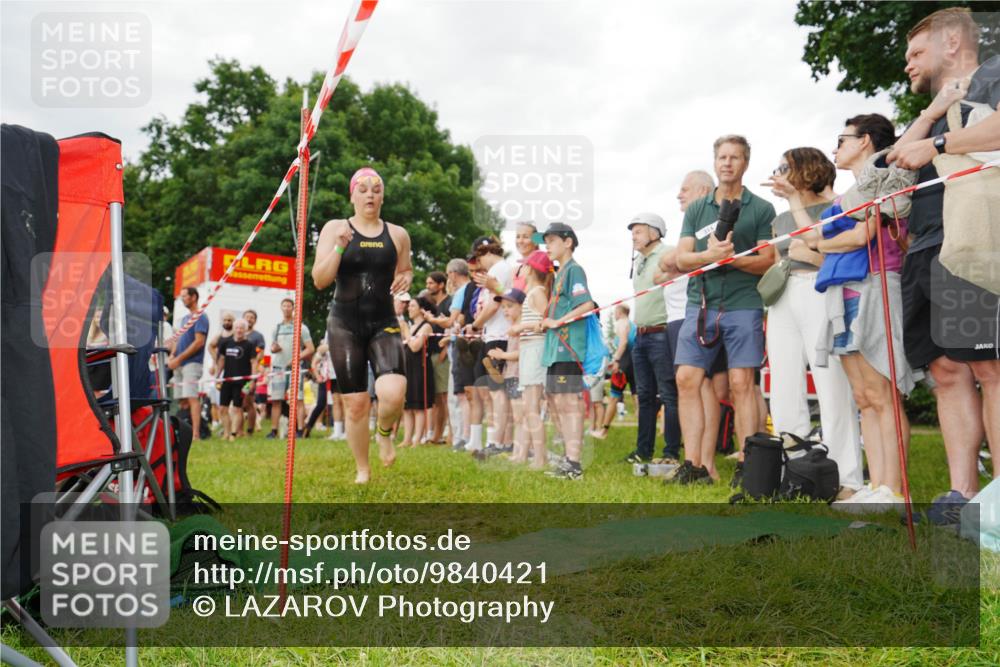 21.06.2026 - 29. Vierlanden-Triathlon LAZAROV Photography http://msf.ph/oto/9840421 21.06.2026 10:13:19 Schwimmen 549, 620 meine-sportfotos.de