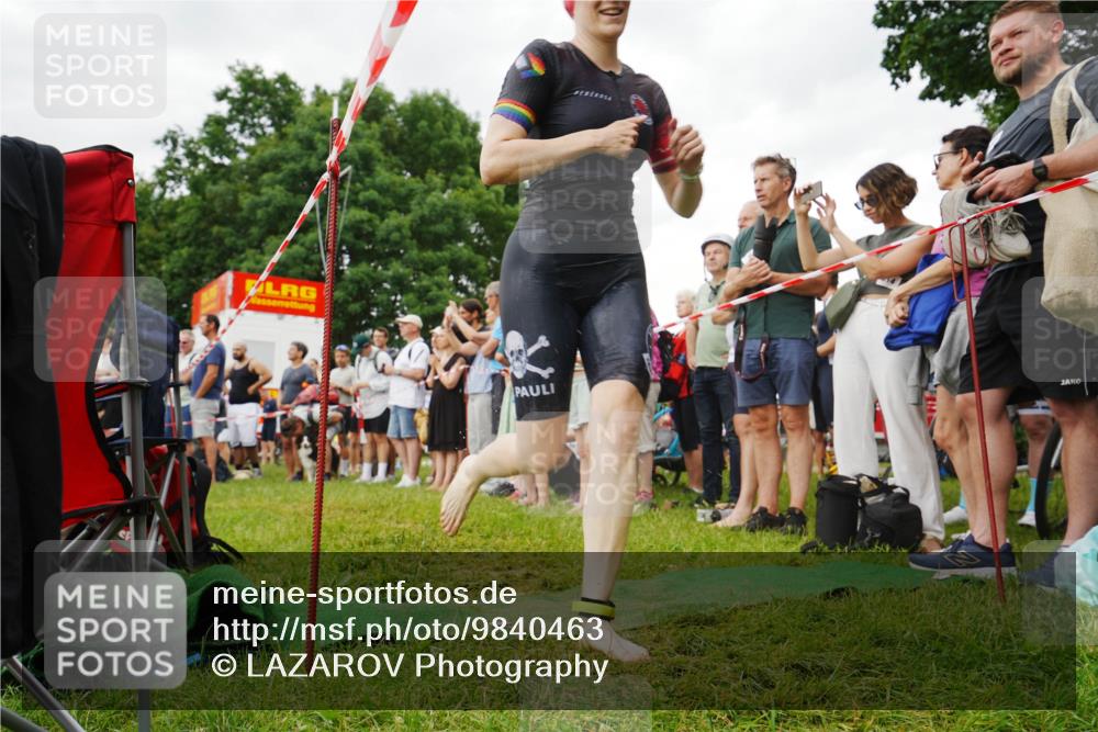 21.06.2026 - 29. Vierlanden-Triathlon LAZAROV Photography http://msf.ph/oto/9840463 21.06.2026 10:16:09 Schwimmen 587 meine-sportfotos.de
