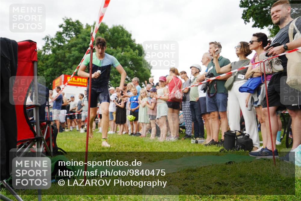 21.06.2026 - 29. Vierlanden-Triathlon LAZAROV Photography http://msf.ph/oto/9840475 21.06.2026 10:16:43 Schwimmen 384, 441, 540, 577 meine-sportfotos.de
