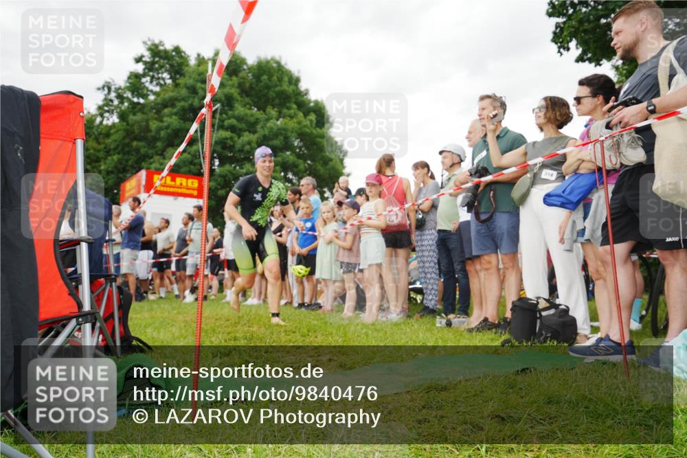 21.06.2026 - 29. Vierlanden-Triathlon LAZAROV Photography http://msf.ph/oto/9840476 21.06.2026 10:16:45 Schwimmen 384, 441, 540, 577 meine-sportfotos.de