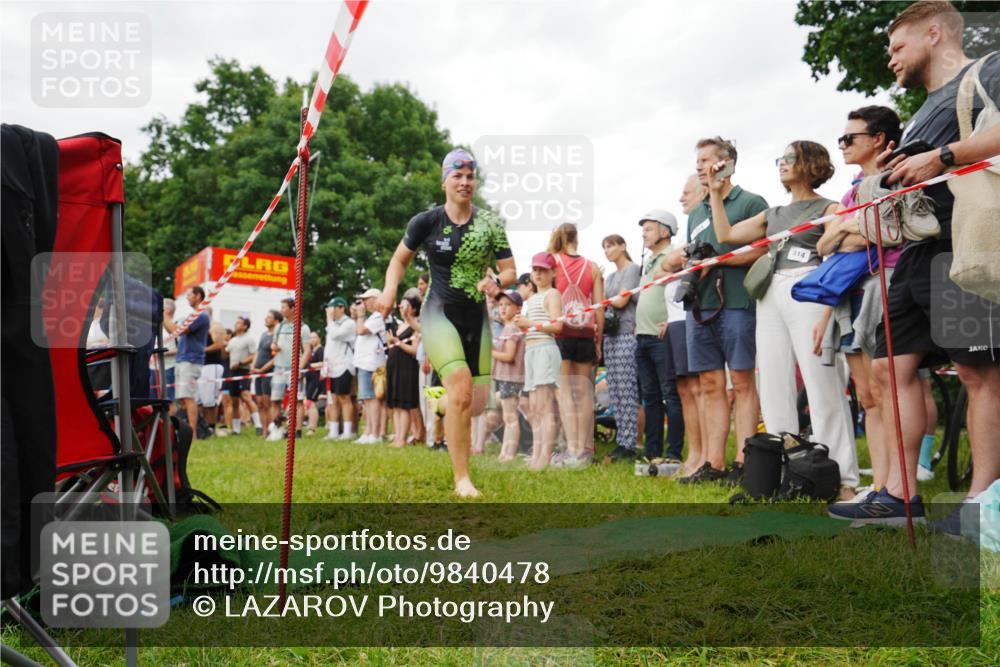 21.06.2026 - 29. Vierlanden-Triathlon LAZAROV Photography http://msf.ph/oto/9840478 21.06.2026 10:16:45 Schwimmen 384, 441, 540, 577 meine-sportfotos.de
