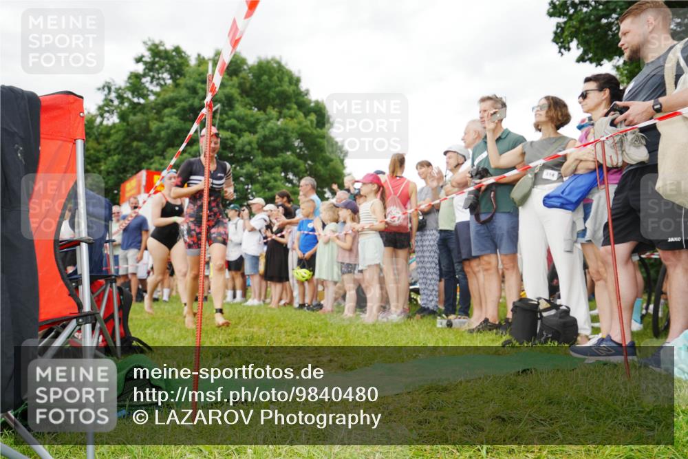 21.06.2026 - 29. Vierlanden-Triathlon LAZAROV Photography http://msf.ph/oto/9840480 21.06.2026 10:16:52 Schwimmen 328, 577, 604, 613, 622 meine-sportfotos.de