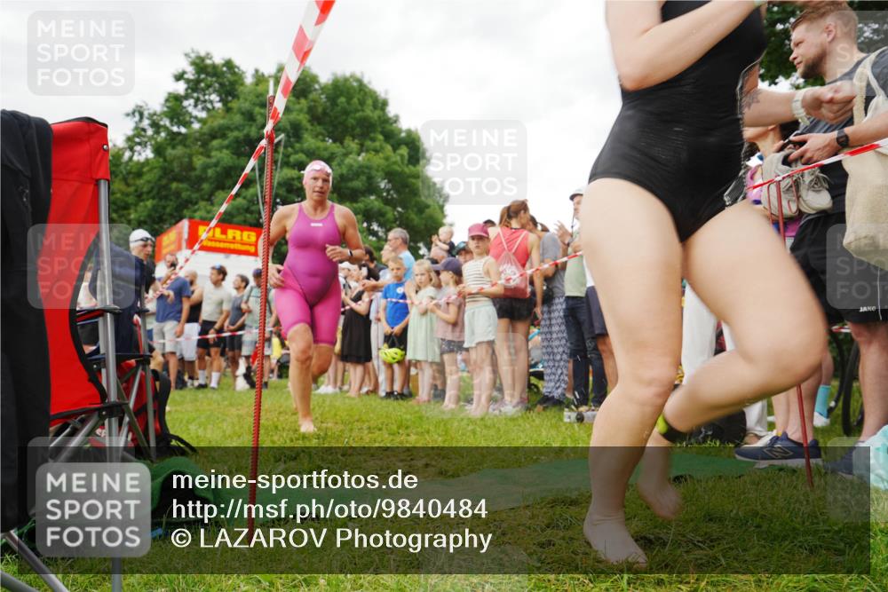 21.06.2026 - 29. Vierlanden-Triathlon LAZAROV Photography http://msf.ph/oto/9840484 21.06.2026 10:16:54 Schwimmen 328, 388, 506, 604, 613, 622 meine-sportfotos.de