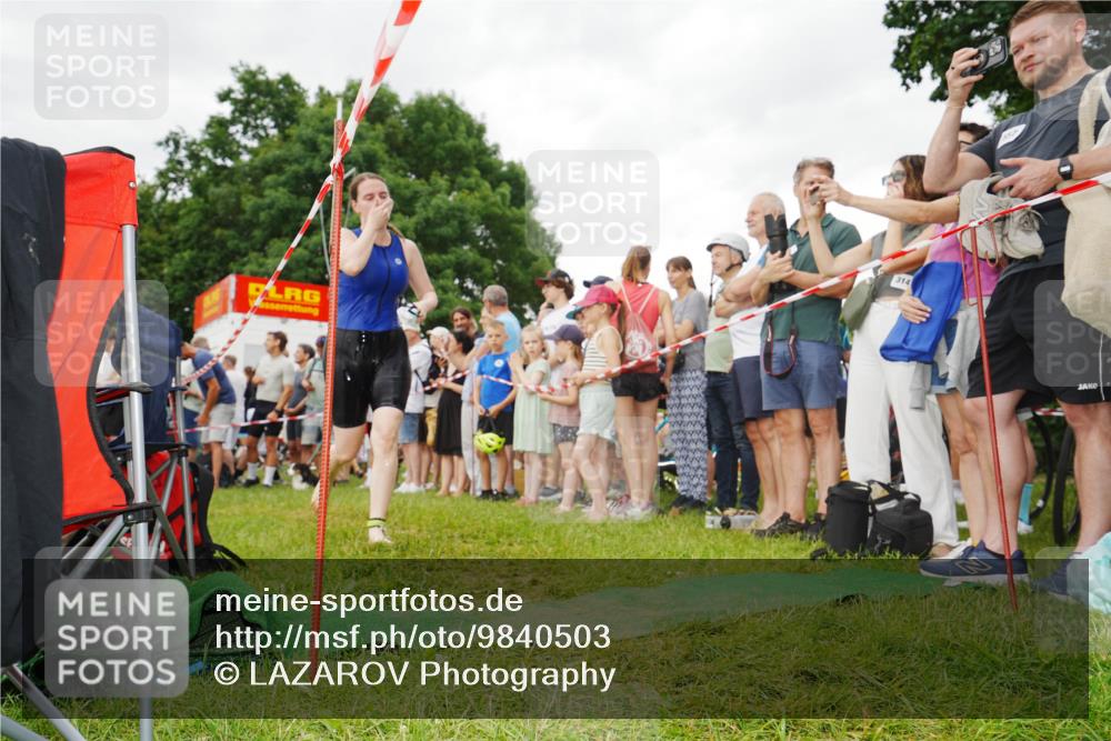 21.06.2026 - 29. Vierlanden-Triathlon LAZAROV Photography http://msf.ph/oto/9840503 21.06.2026 10:17:08 Schwimmen 374, 485, 515, 536 meine-sportfotos.de