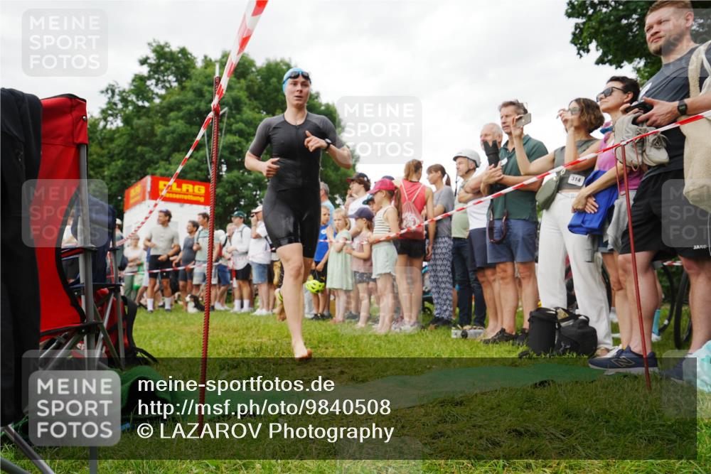 21.06.2026 - 29. Vierlanden-Triathlon LAZAROV Photography http://msf.ph/oto/9840508 21.06.2026 10:17:13 Schwimmen 480, 515, 625 meine-sportfotos.de