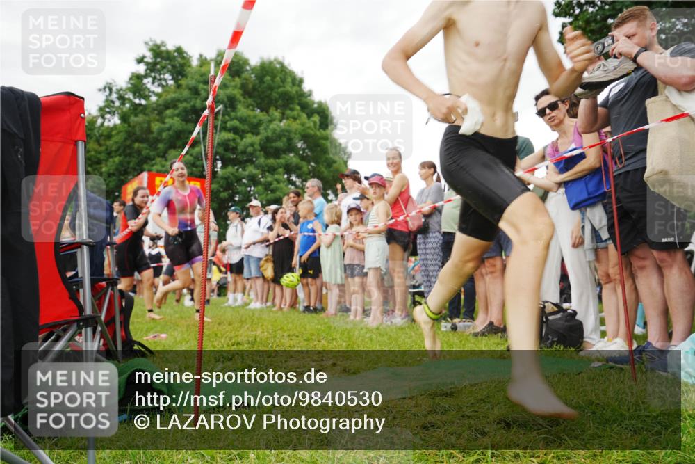 21.06.2026 - 29. Vierlanden-Triathlon LAZAROV Photography http://msf.ph/oto/9840530 21.06.2026 10:17:34 Schwimmen 369, 486, 517, 530, 543, 567, 574, 585, 599, 600 meine-sportfotos.de