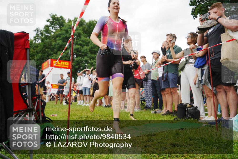 21.06.2026 - 29. Vierlanden-Triathlon LAZAROV Photography http://msf.ph/oto/9840534 21.06.2026 10:17:35 Schwimmen 369, 486, 517, 543, 567, 585, 599, 600 meine-sportfotos.de