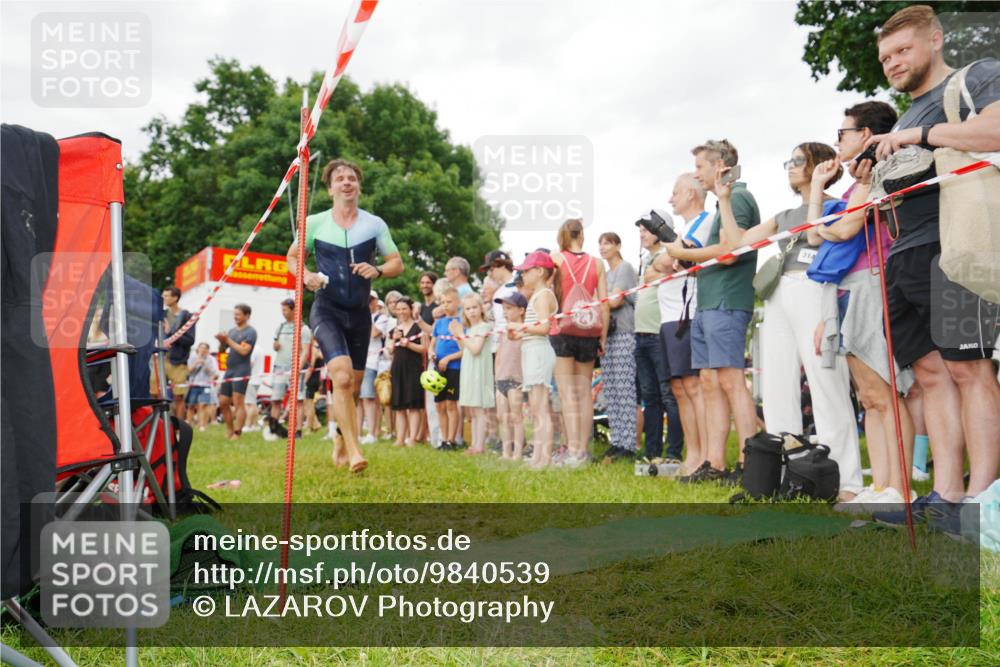 21.06.2026 - 29. Vierlanden-Triathlon LAZAROV Photography http://msf.ph/oto/9840539 21.06.2026 10:17:44 Schwimmen 353, 508, 567, 575, 600 meine-sportfotos.de