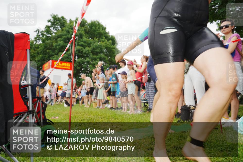 21.06.2026 - 29. Vierlanden-Triathlon LAZAROV Photography http://msf.ph/oto/9840570 21.06.2026 10:18:12 Schwimmen 514, 557, 563, 565 meine-sportfotos.de