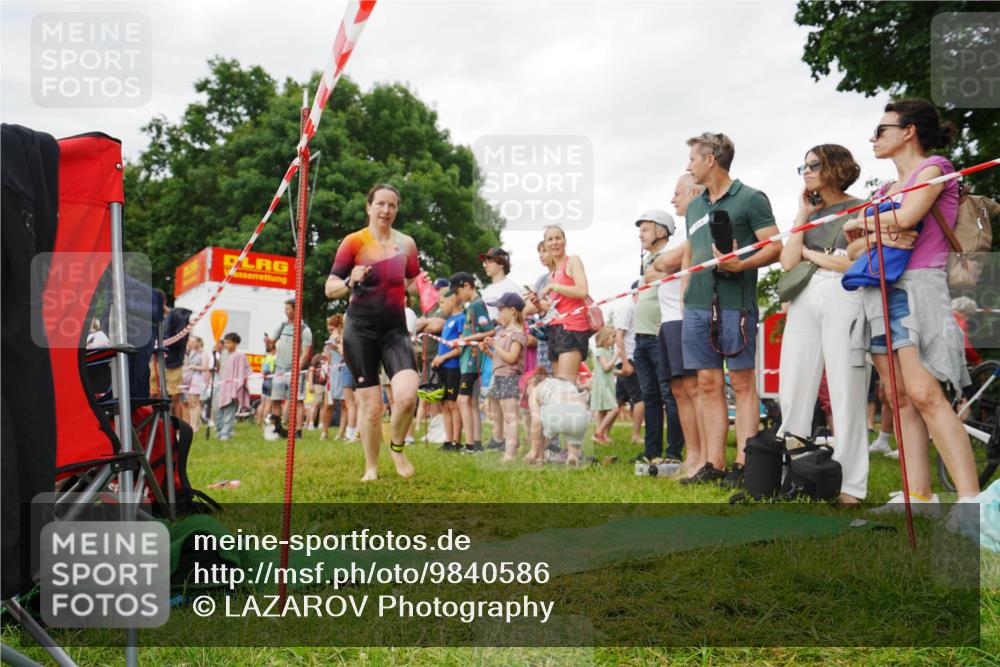 21.06.2026 - 29. Vierlanden-Triathlon LAZAROV Photography http://msf.ph/oto/9840586 21.06.2026 10:18:34 Schwimmen 499, 571, 592, 606, 618 meine-sportfotos.de