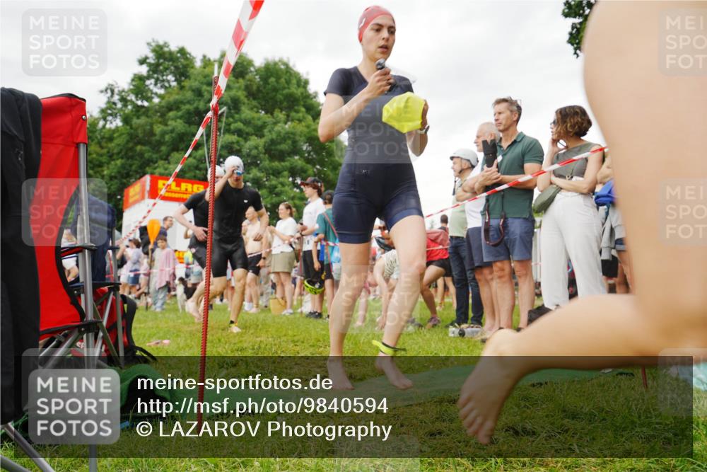 21.06.2026 - 29. Vierlanden-Triathlon LAZAROV Photography http://msf.ph/oto/9840594 21.06.2026 10:18:41 Schwimmen 368, 391, 499, 513, 516, 539, 582, 583, 605, 608 meine-sportfotos.de
