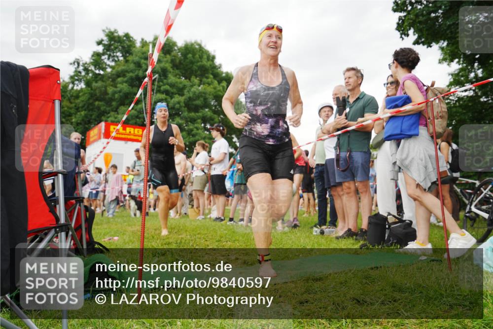 21.06.2026 - 29. Vierlanden-Triathlon LAZAROV Photography http://msf.ph/oto/9840597 21.06.2026 10:18:44 Schwimmen 368, 391, 513, 516, 539, 558, 582, 583, 590, 605, 608 meine-sportfotos.de