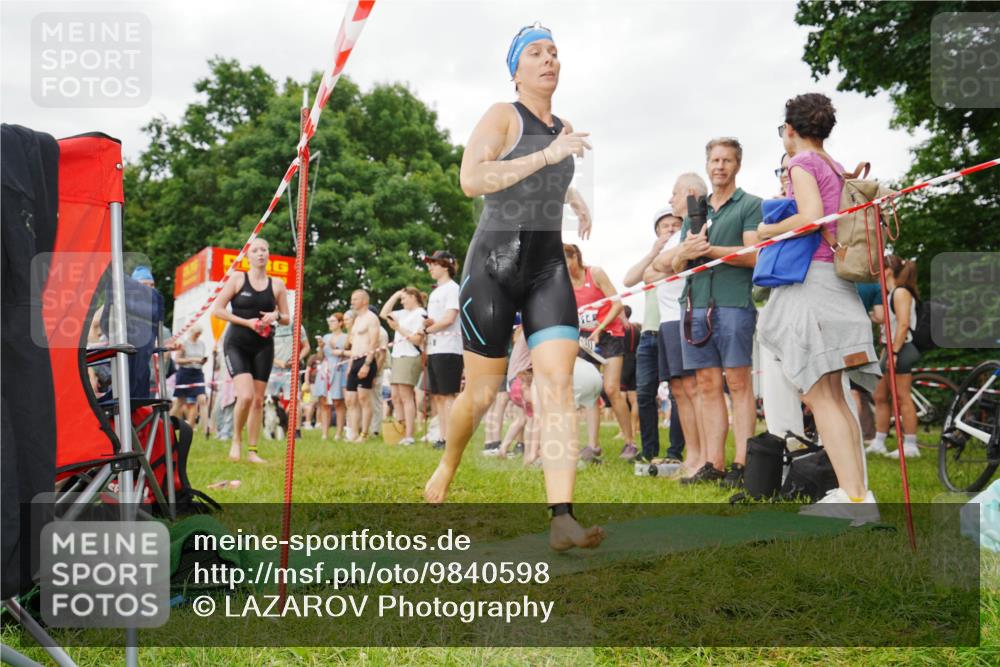 21.06.2026 - 29. Vierlanden-Triathlon LAZAROV Photography http://msf.ph/oto/9840598 21.06.2026 10:18:45 Schwimmen 368, 391, 510, 513, 516, 539, 558, 582, 583, 590, 605, 608 meine-sportfotos.de