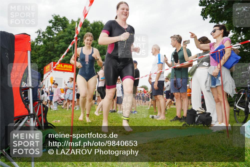21.06.2026 - 29. Vierlanden-Triathlon LAZAROV Photography http://msf.ph/oto/9840653 21.06.2026 10:19:43 Schwimmen 498, 518, 522, 523, 534, 548, 566, 580, 581, 594, 603, 1357 meine-sportfotos.de