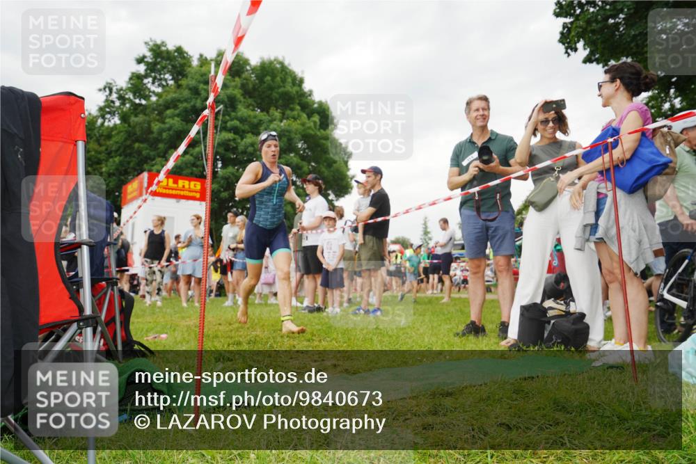 21.06.2026 - 29. Vierlanden-Triathlon LAZAROV Photography http://msf.ph/oto/9840673 21.06.2026 10:20:08 Schwimmen 304, 314, 484 meine-sportfotos.de