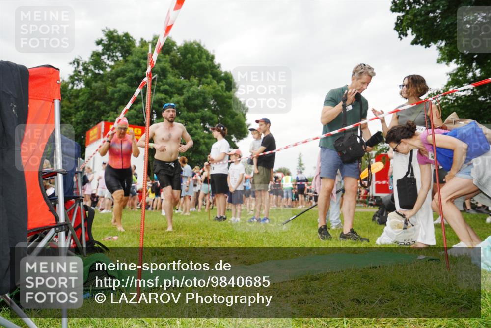 21.06.2026 - 29. Vierlanden-Triathlon LAZAROV Photography http://msf.ph/oto/9840685 21.06.2026 10:20:27 Schwimmen 366, 559, 572, 616 meine-sportfotos.de