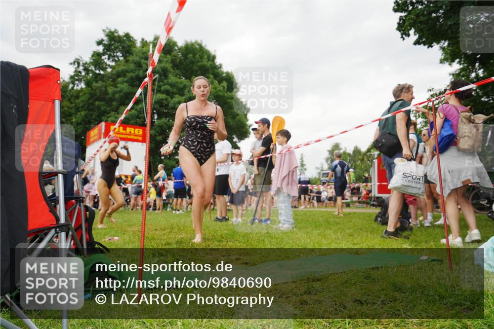 21.06.2026 - 29. Vierlanden-Triathlon LAZAROV Photography http://msf.ph/oto/9840690 21.06.2026 10:20:34 Schwimmen 489, 559, 616, 619 meine-sportfotos.de
