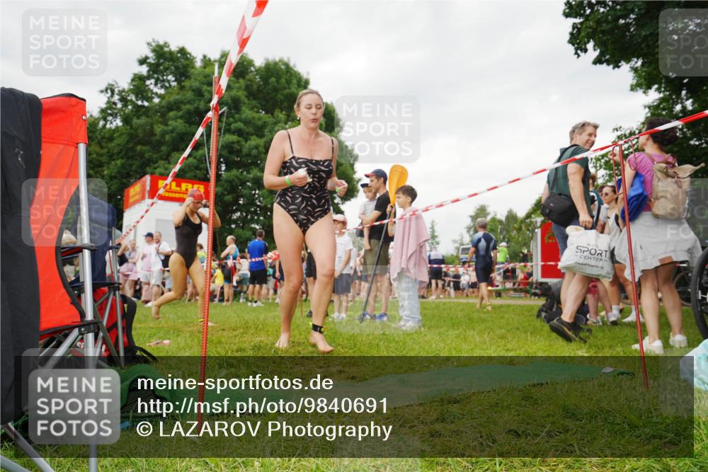 21.06.2026 - 29. Vierlanden-Triathlon LAZAROV Photography http://msf.ph/oto/9840691 21.06.2026 10:20:34 Schwimmen 489, 559, 616, 619 meine-sportfotos.de