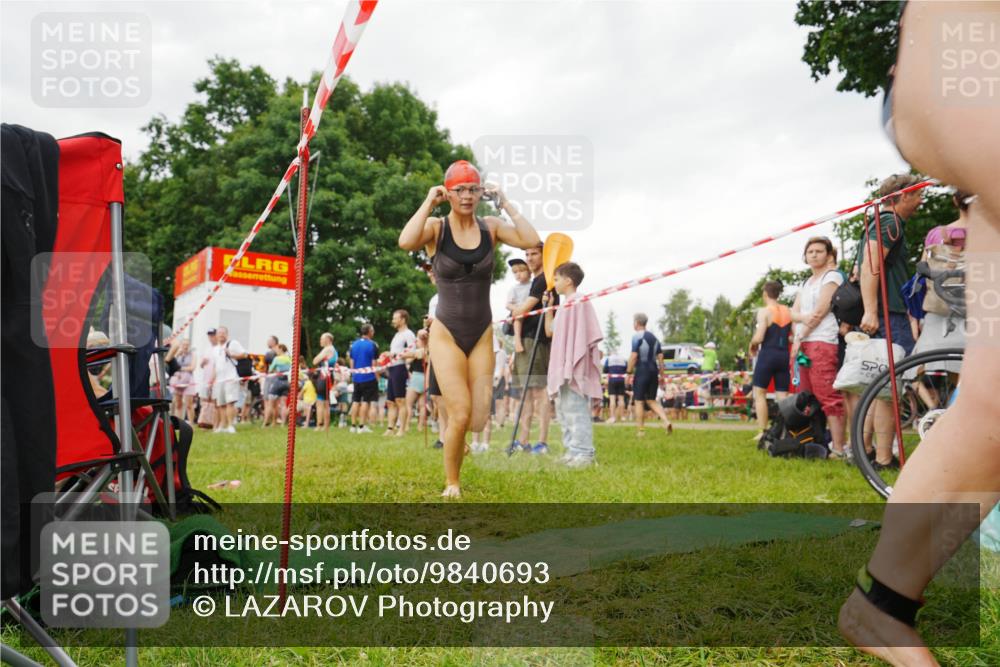 21.06.2026 - 29. Vierlanden-Triathlon LAZAROV Photography http://msf.ph/oto/9840693 21.06.2026 10:20:35 Schwimmen 489, 559, 616, 619 meine-sportfotos.de