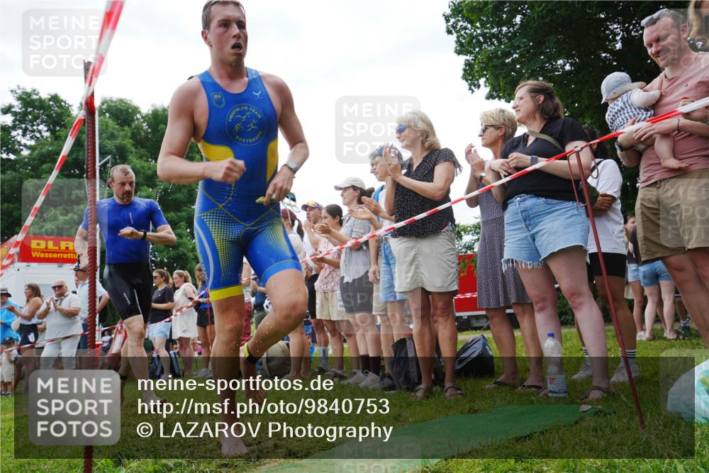 21.06.2026 - 29. Vierlanden-Triathlon LAZAROV Photography http://msf.ph/oto/9840753 21.06.2026 10:55:42 Schwimmen 637, 686, 742 meine-sportfotos.de