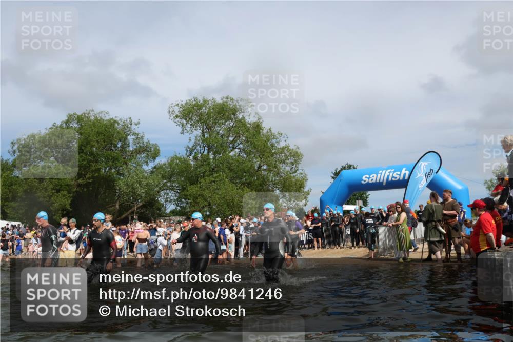 21.06.2026 - Viking Triathlon Michael Strokosch http://msf.ph/oto/9841246 21.06.2026 10:09:18 Schwimmen 127, 141, 155, 347, 385, 431, 502, 504, 529, 532, 538, 561, 639, 646, 670 meine-sportfotos.de