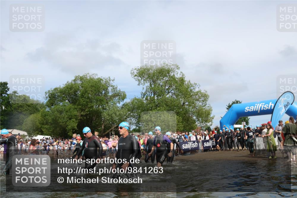 21.06.2026 - Viking Triathlon Michael Strokosch http://msf.ph/oto/9841263 21.06.2026 10:09:20 Schwimmen 52, 61, 127, 141, 309, 385, 439, 504, 512, 529, 532, 538, 561, 646, 670 meine-sportfotos.de