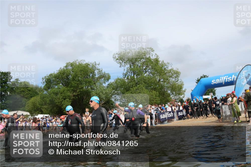 21.06.2026 - Viking Triathlon Michael Strokosch http://msf.ph/oto/9841265 21.06.2026 10:09:20 Schwimmen 52, 61, 127, 141, 309, 385, 439, 504, 512, 529, 532, 538, 561, 646, 670 meine-sportfotos.de