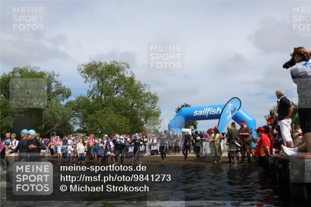 21.06.2026 - Viking Triathlon Michael Strokosch http://msf.ph/oto/9841273 21.06.2026 10:09:23 Schwimmen 52, 61, 127, 141, 309, 385, 439, 504, 512, 529, 532, 538, 561, 646, 670 meine-sportfotos.de