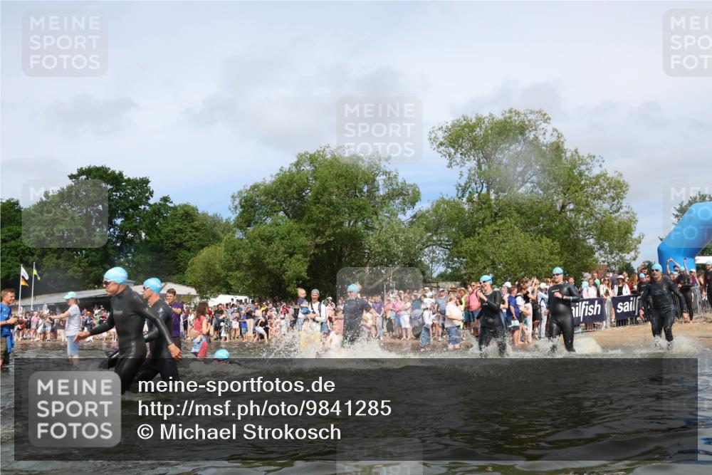 21.06.2026 - Viking Triathlon Michael Strokosch http://msf.ph/oto/9841285 21.06.2026 10:09:25 Schwimmen 52, 61, 141, 174, 305, 309, 357, 417, 439, 512, 532, 538, 557, 561, 646 meine-sportfotos.de