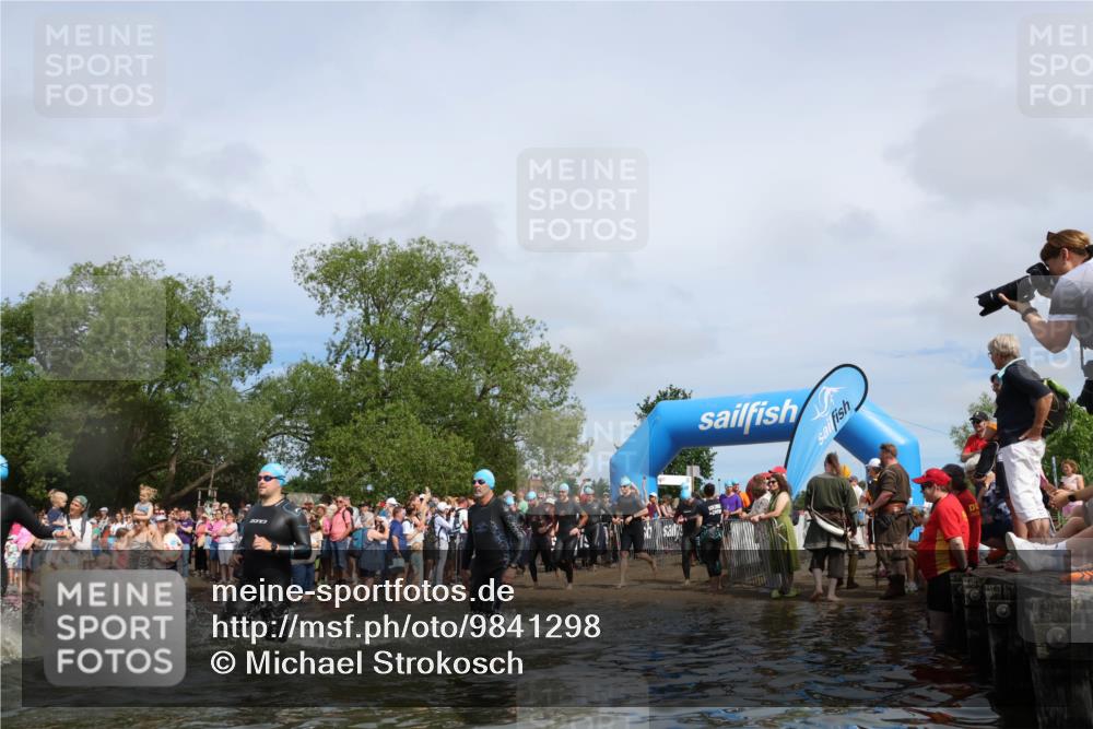 21.06.2026 - Viking Triathlon Michael Strokosch http://msf.ph/oto/9841298 21.06.2026 10:09:27 Schwimmen 52, 61, 141, 174, 305, 309, 357, 417, 439, 512, 532, 538, 557, 561, 646 meine-sportfotos.de