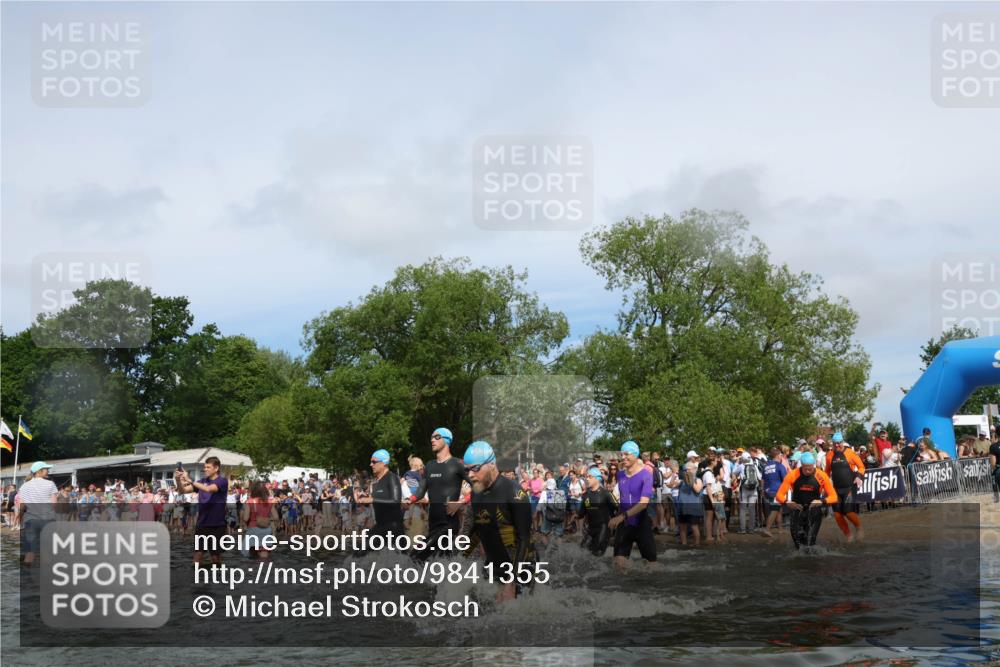 21.06.2026 - Viking Triathlon Michael Strokosch http://msf.ph/oto/9841355 21.06.2026 10:09:37 Schwimmen 39, 117, 174, 244, 264, 305, 357, 379, 417, 491, 515, 557 meine-sportfotos.de