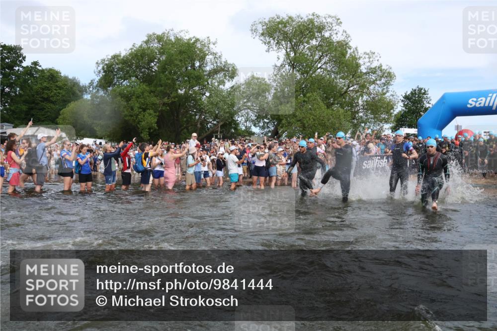 21.06.2026 - Viking Triathlon Michael Strokosch http://msf.ph/oto/9841444 21.06.2026 10:00:32 Schwimmen 1, 19, 21, 25, 31, 189, 334, 422, 474, 517, 547, 575, 610, 637, 669 meine-sportfotos.de