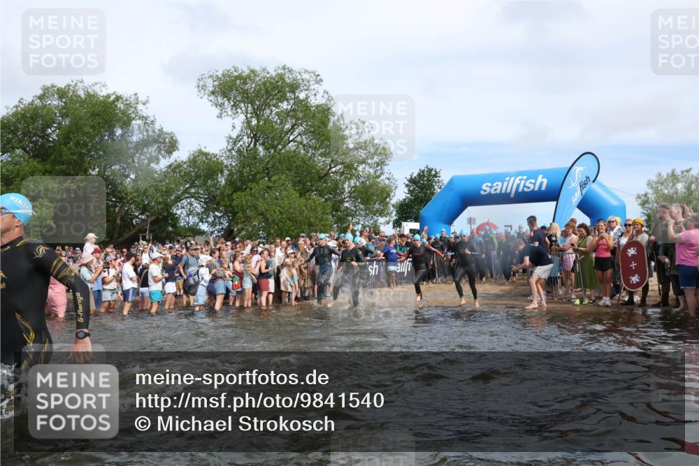 21.06.2026 - Viking Triathlon Michael Strokosch http://msf.ph/oto/9841540 21.06.2026 10:00:51 Schwimmen 27, 42, 46, 74, 98, 119, 176, 218, 371, 426, 441, 466, 565, 569, 643 meine-sportfotos.de