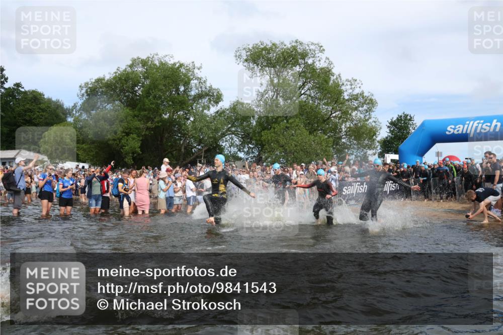 21.06.2026 - Viking Triathlon Michael Strokosch http://msf.ph/oto/9841543 21.06.2026 10:00:52 Schwimmen 27, 42, 46, 74, 98, 119, 176, 218, 371, 426, 441, 466, 565, 569, 643 meine-sportfotos.de
